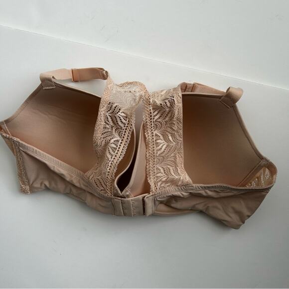 Paramour Carolina Seamless Plunge Racerback Bra in Sugar Baby - Picture 4 of 5